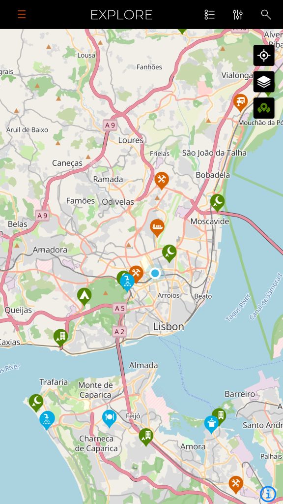 Screenshot of the iOverlander app showing campervan overnight spots on the map.