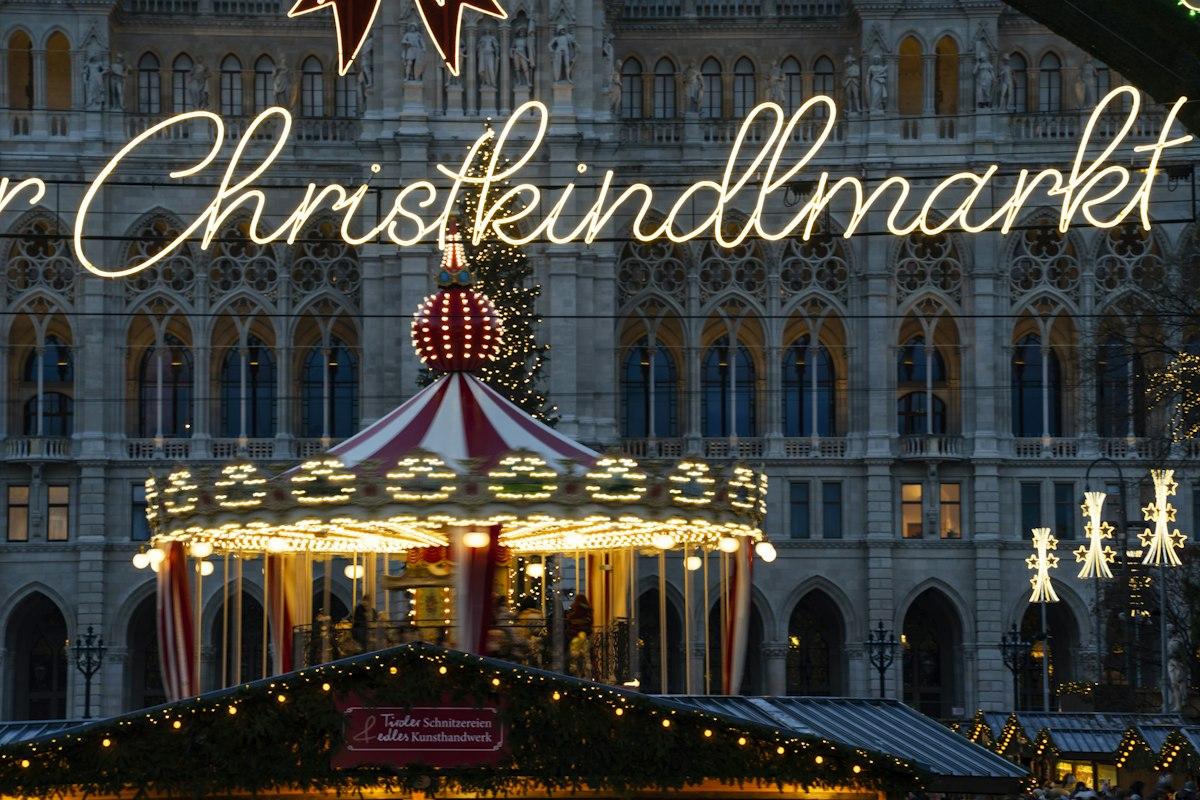 Wiener Christkindlmarkt am Rathausplatz